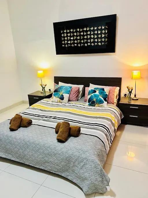Lägenhet Seaside Spinola Apt In St Julians, Queen Beds St. Julian's