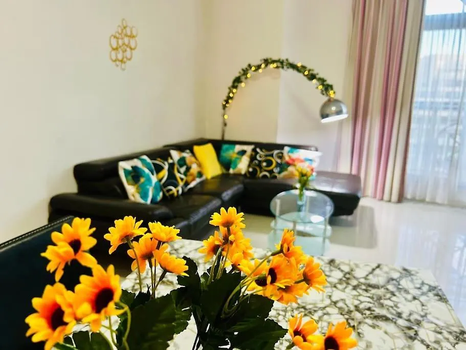 Seaside Spinola Apt In St Julians, Queen Beds St. Julian's 0*,