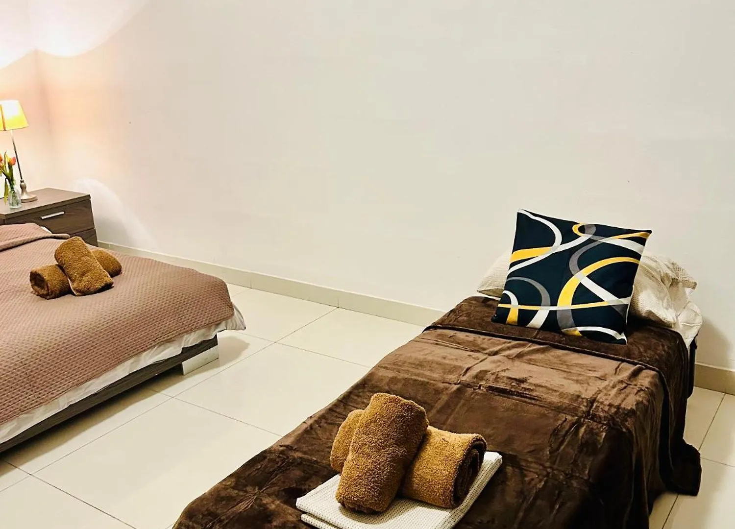 Seaside Spinola Apt In St Julians, Queen Beds St. Julian's Lägenhet